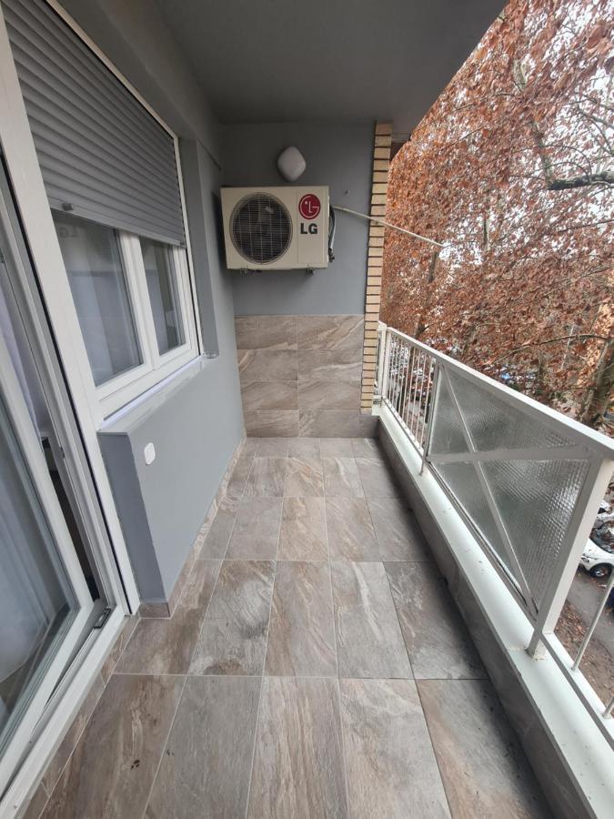 Apartman Yellow - Self Check In Osijek Ngoại thất bức ảnh